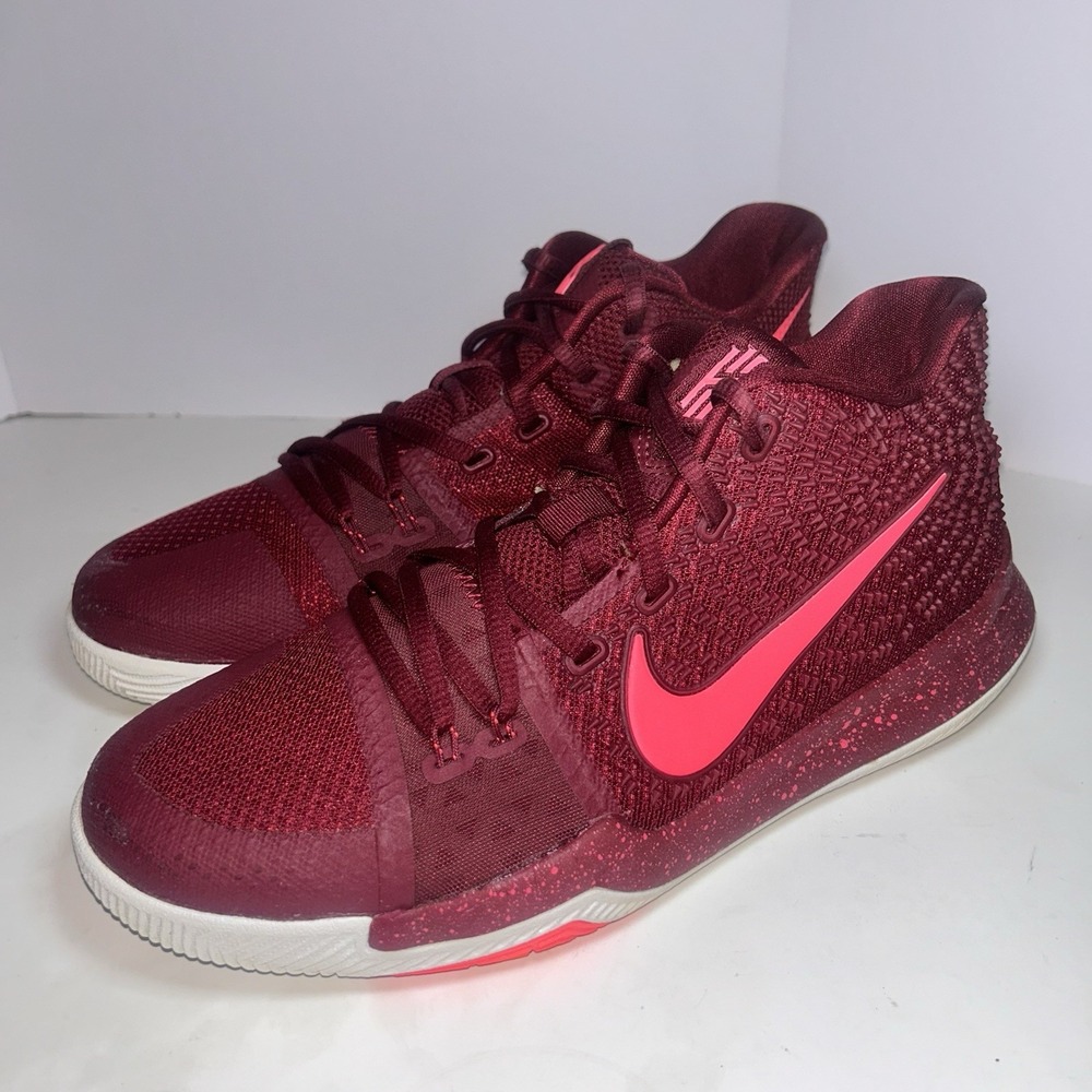 Nike Kyrie 3 Hot Punch 2016 Red Pink Size 7Y Sneakers 859466-681 Women's 7